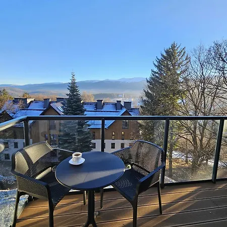 Pine Point With Shared Pools, Jacuzzi, Sauna & Gym Sklářská Poruba