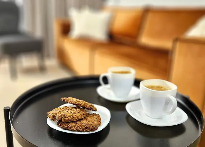 Pine Point With Shared Pools, Jacuzzi, Sauna & Gym