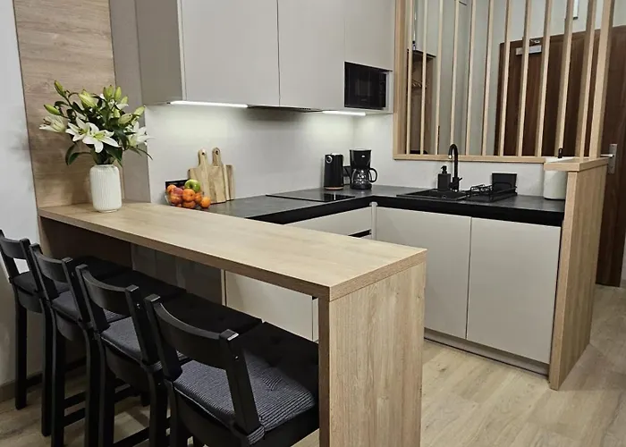 Apartment Pine Point With Shared Pools, Jacuzzi, Sauna & Gym